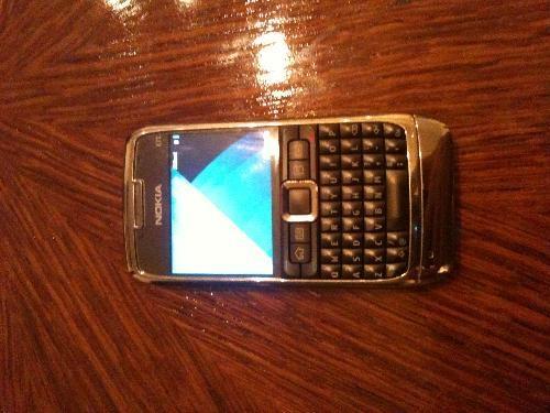 NOKIA E71