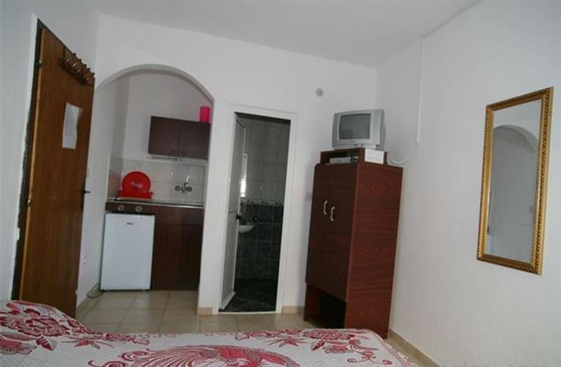 Vila-Ponta-apartmani-u-Bar--Dobre-Vode