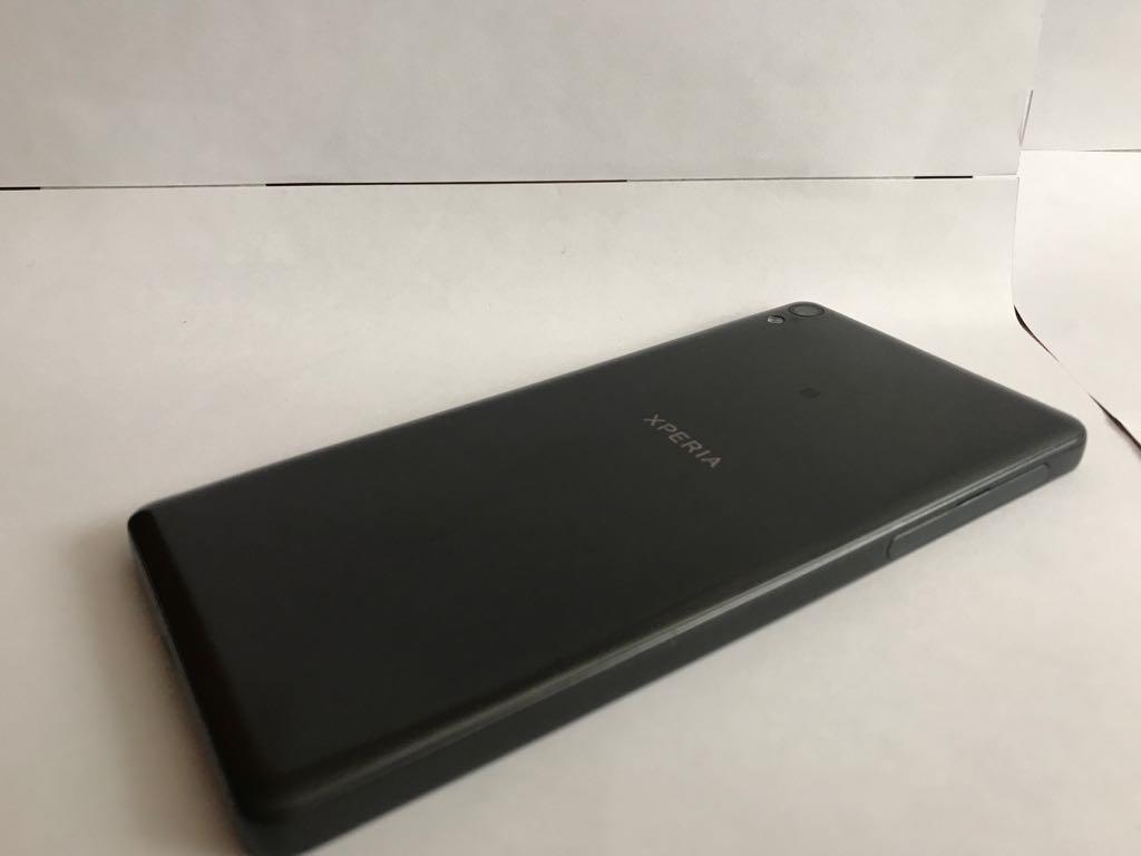 SONY-XPERIA-E5-