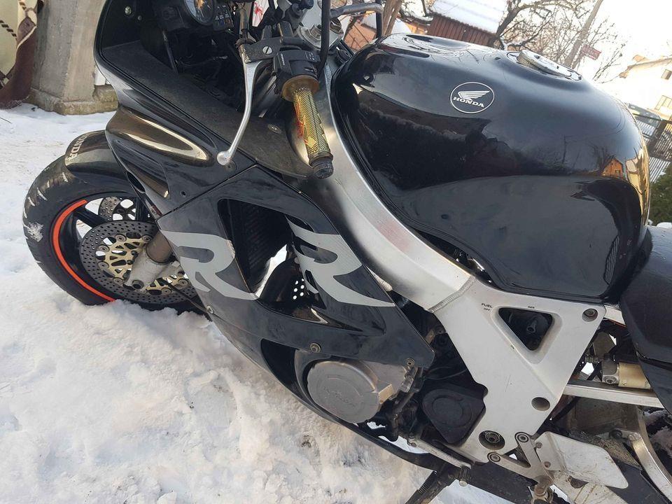 Honda-CBR-900RR