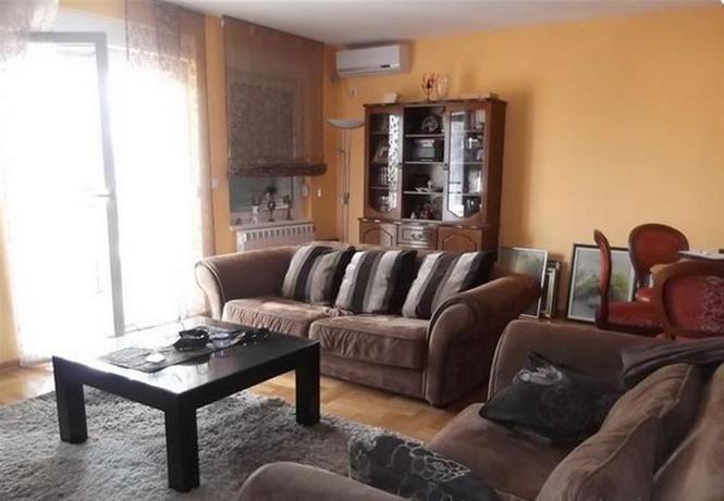 Stan od 103m2 u Kragujevac, Stari grad