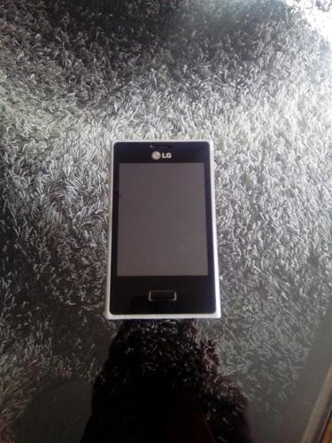 Telefon LG Optimus L3 E400
