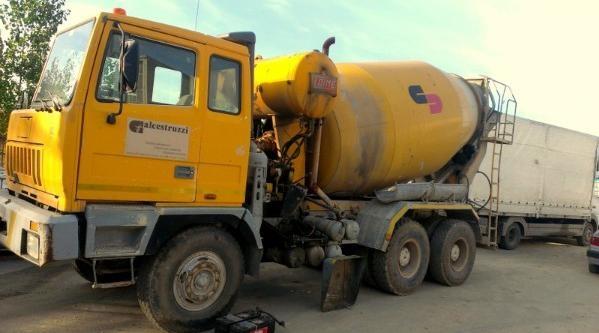 Iveco-ASTRA--90