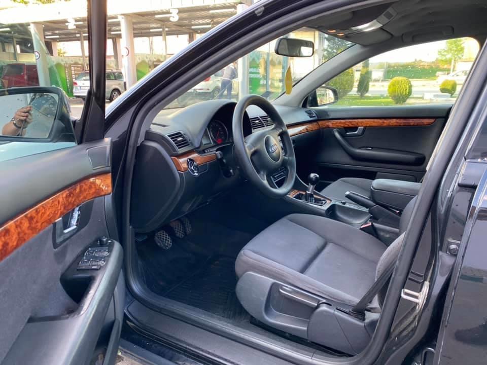 AUDI-A4-2-5-TDI--MANUELNI-6-