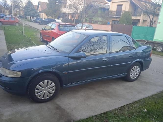 Vektra b 1.8 benzin