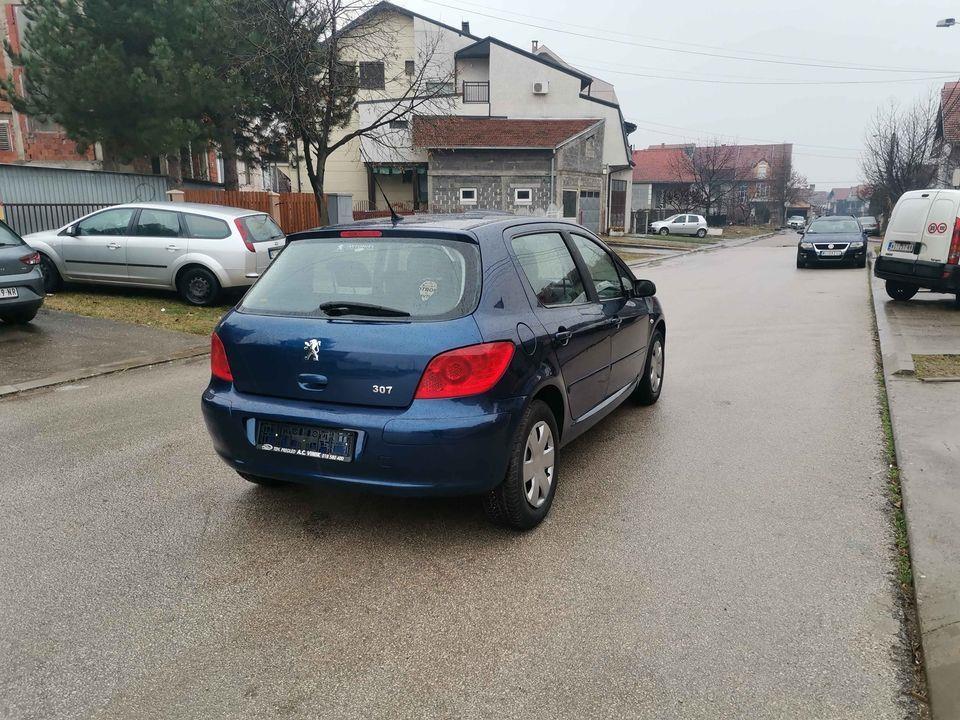 Peugeot-307