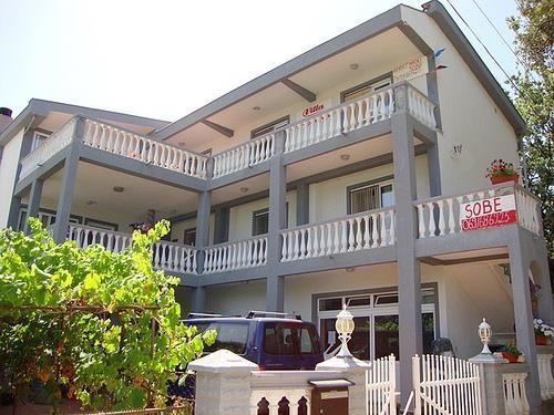 Villa-Monika-
