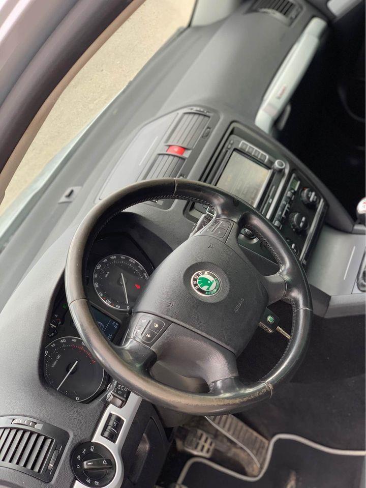 ---ŠKODA-OCTAVIA-SCHOUT---