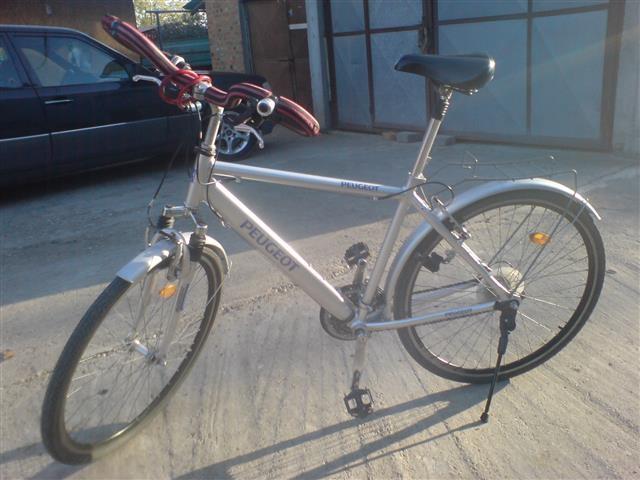 Peugeot--Treking-bicikl-