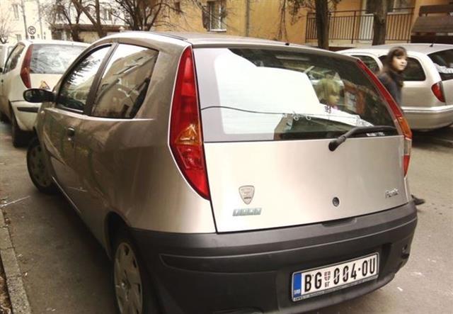 Fiat-Punto-1-9d--01-