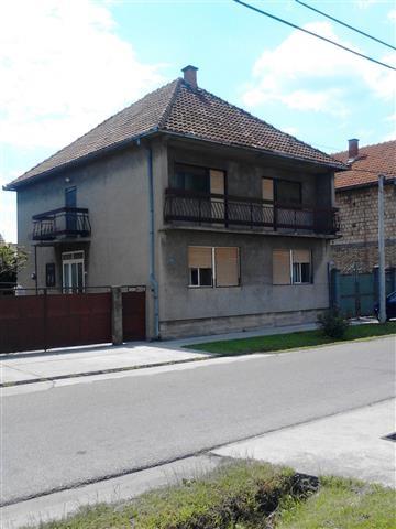 Kuca od 200m2 nova pazova centar