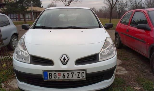 Renault Clio 1.5 DCi -09