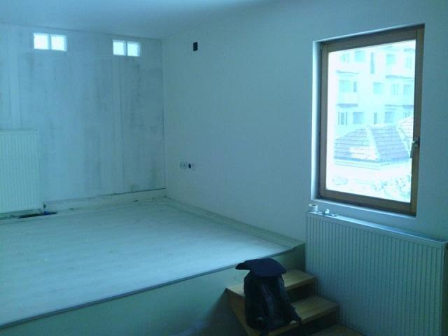 Uknjiženu-garsonjeru-24m2--u-centru-Niša