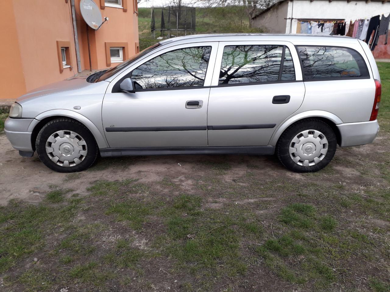 Opel-Astra