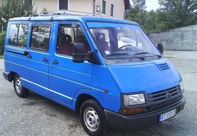 Renault Trafic (8+1) 2003