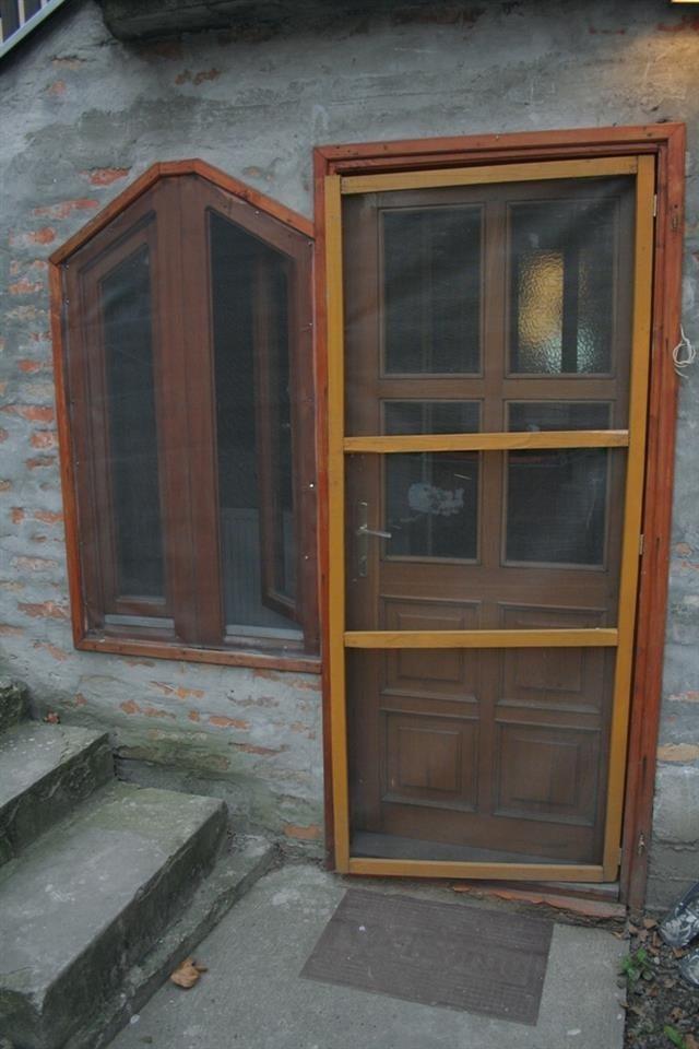 dvorisni-stan