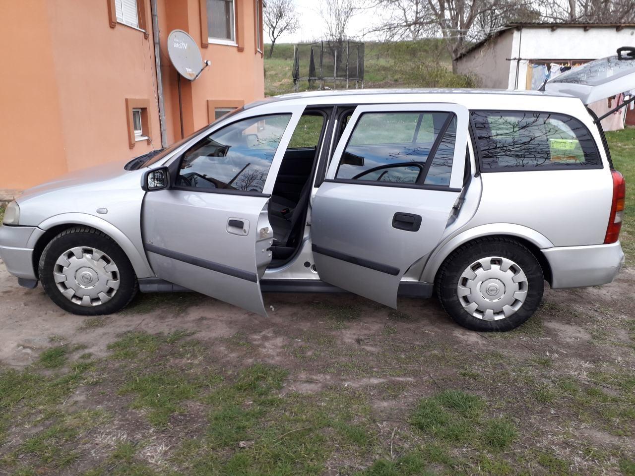 Opel-Astra