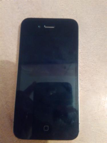 Prodajem Apple iphone 4