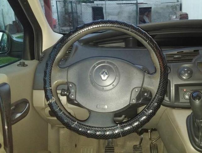 Renault-Scenic-1-5-dci--04