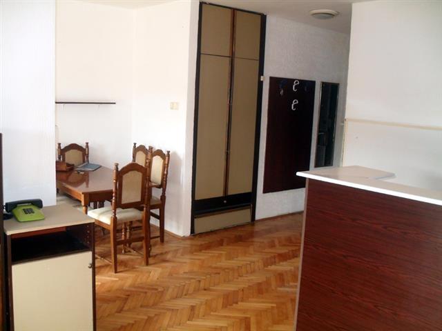 Borska, 35 m2, 38000e, uknjizen!