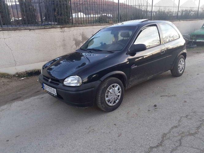 Corsa b 1.2 reg dugo
