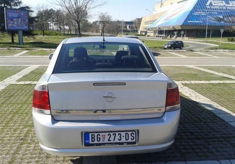 Opel-Vectra--07-