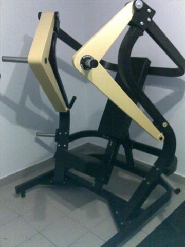 Wide chest press