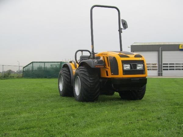 Pasquali-Mars-7-8c5c--traktor