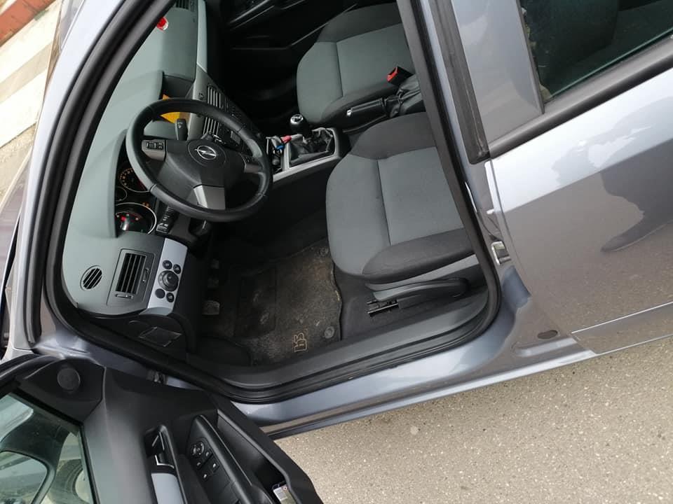 Opel-Astra-H