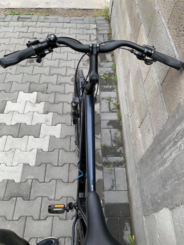 GIANT-BICIKLO
