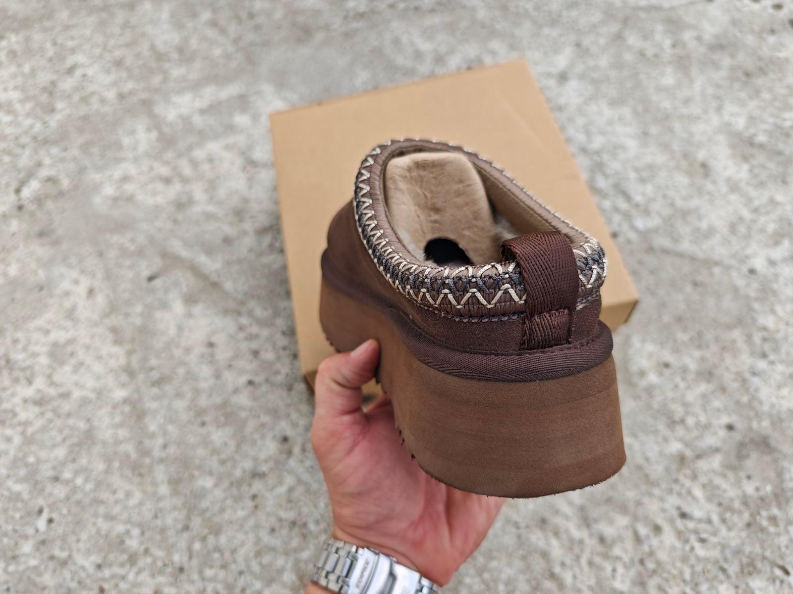 UGG-Tazz