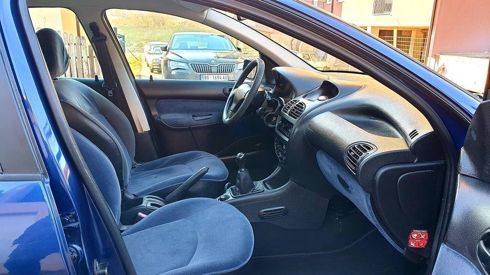 Peugeot-206