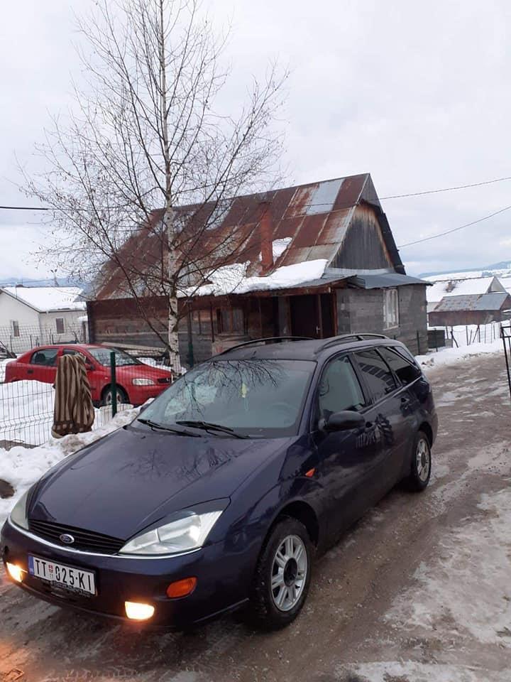Ford-Focus-1-6-benz