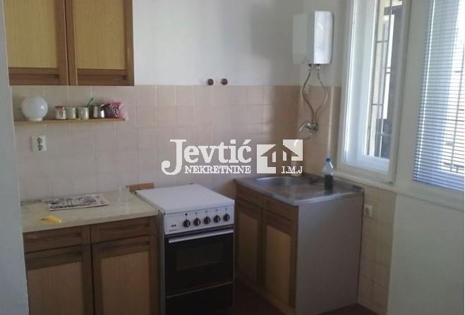 STAN-76m2-u-Centar-Stari-Grad