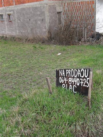 Plac-na-prodaju-1300m2