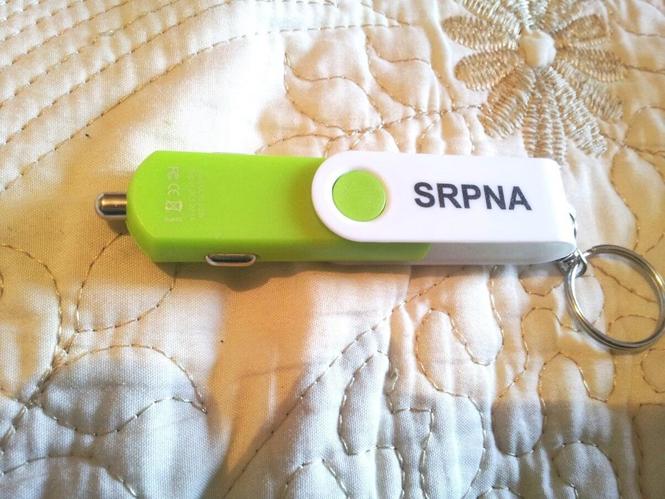 Usb auto punjač zeleni