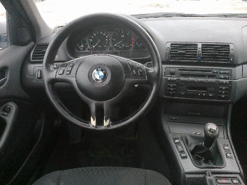 BMW-320-2-0-d--01
