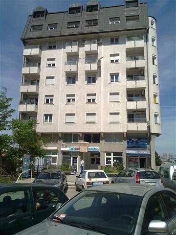 Garsonjera-preko-puta-Voždovačke-crkve