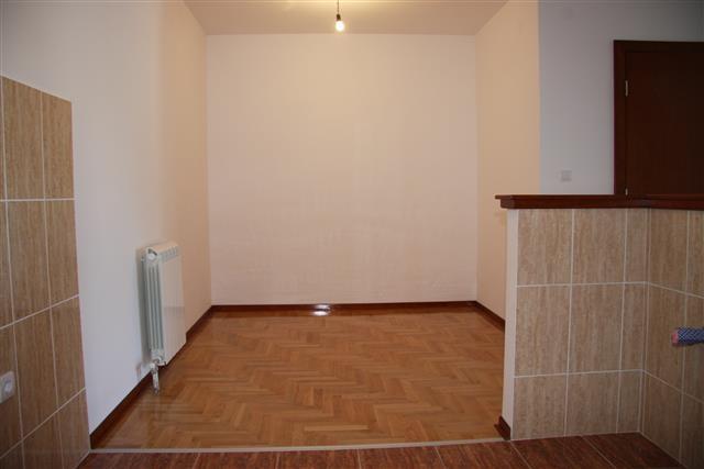 STAN-OD-68m2---KRALJEVO-CENTAR