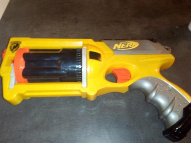 Nerf Pistolj