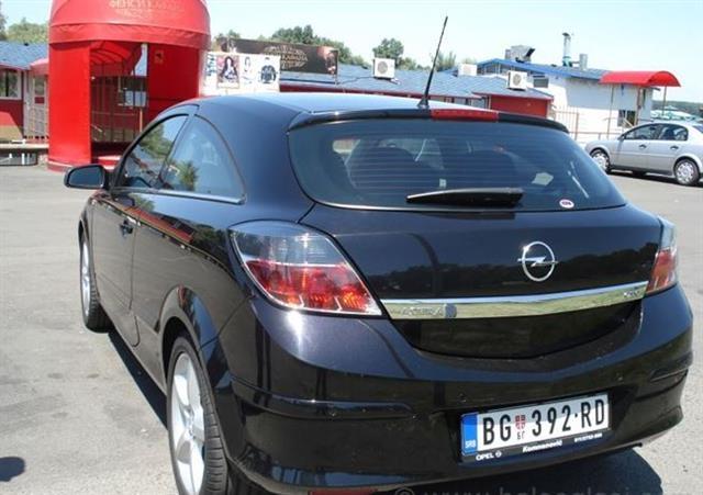 Opel-Astra-GTC-Cosmo--08