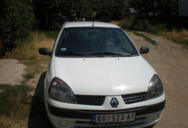 Renault-Clio-DCi--02