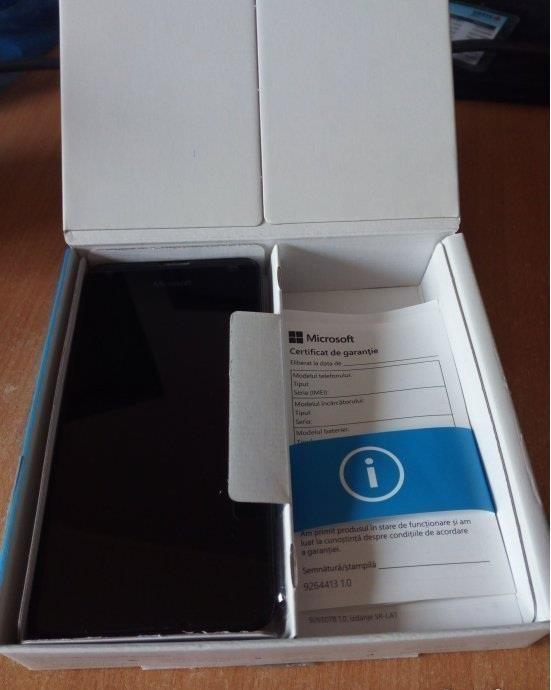 NOKIA-Lumia-550