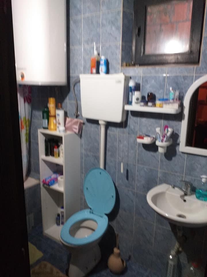 Kuca-i-lokal