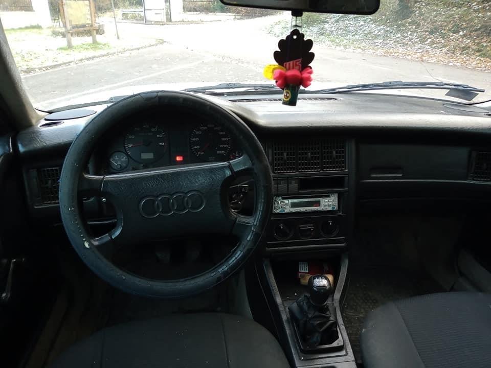 Audi-80-jaje