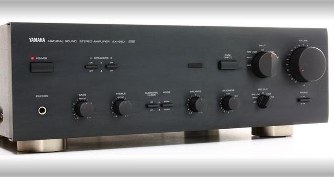 Yamaha AX-550