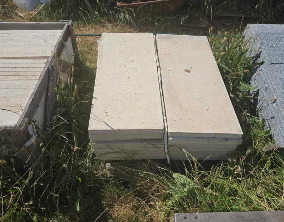 Velika-rasprodaja-mermernih-i-granitnih-pločica