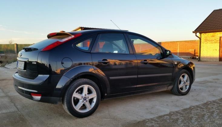 Ford-Focus--07