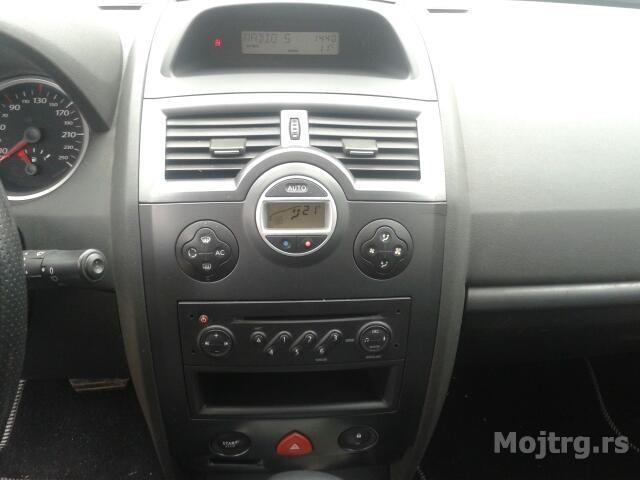 Renault-Megane-2-u-delovima