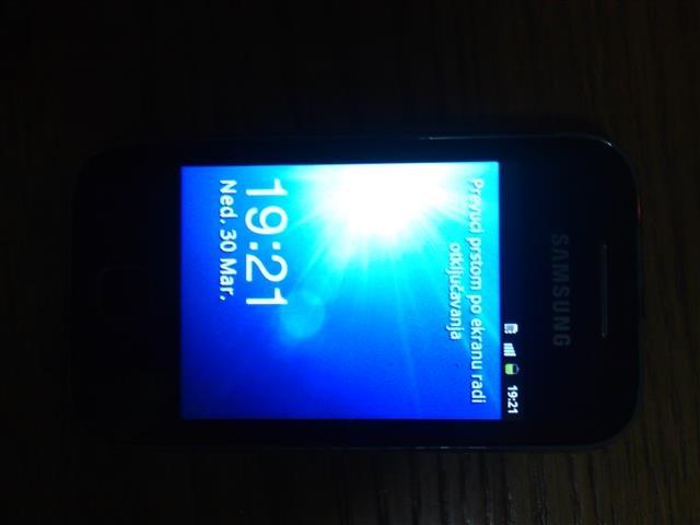 Samsung-Galaxy-Y-young
